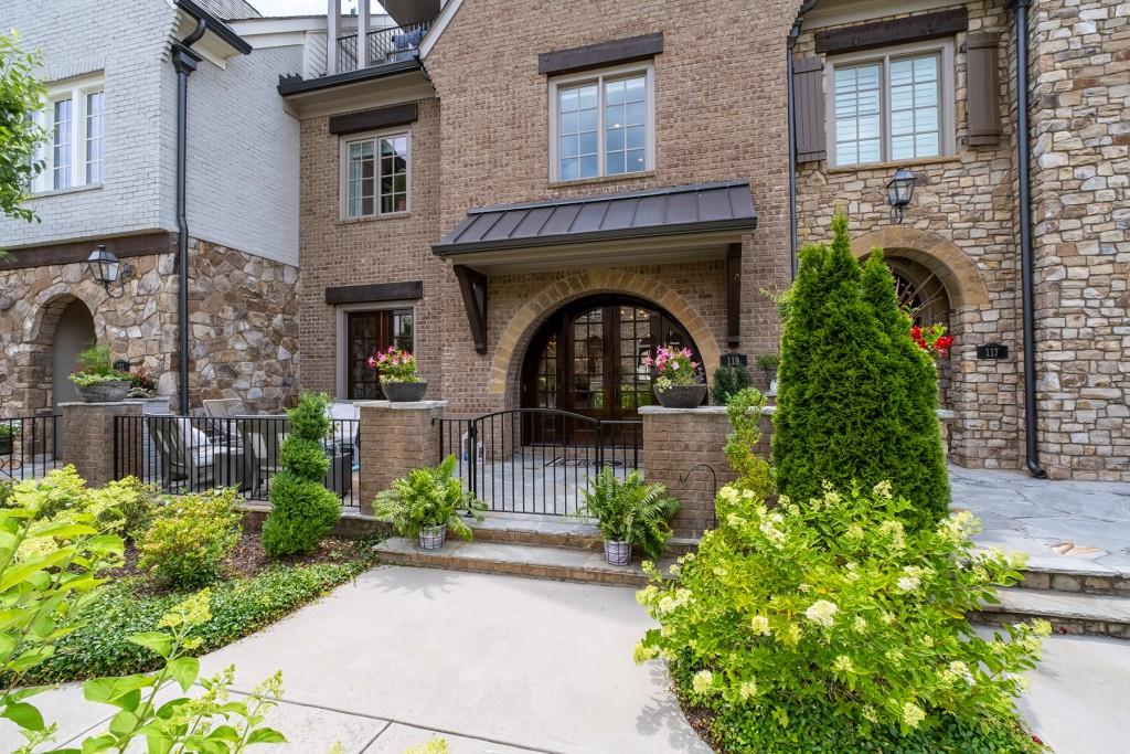 119 Lily Garden Place