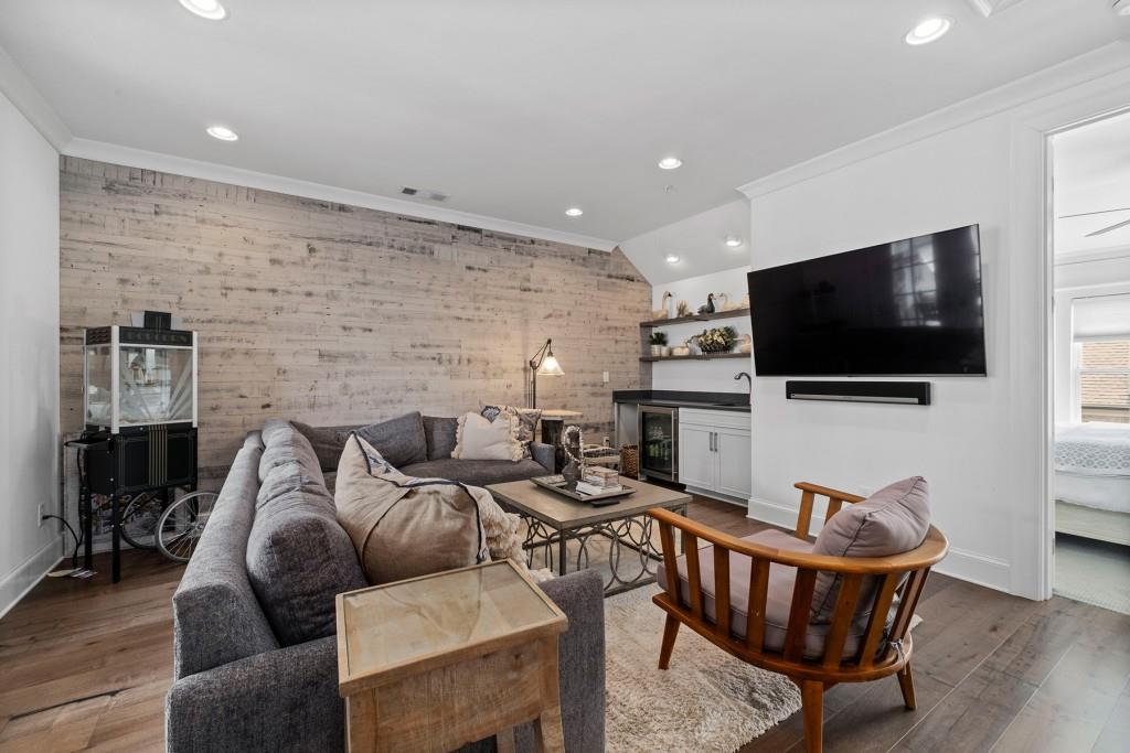 119 Lily Garden Place