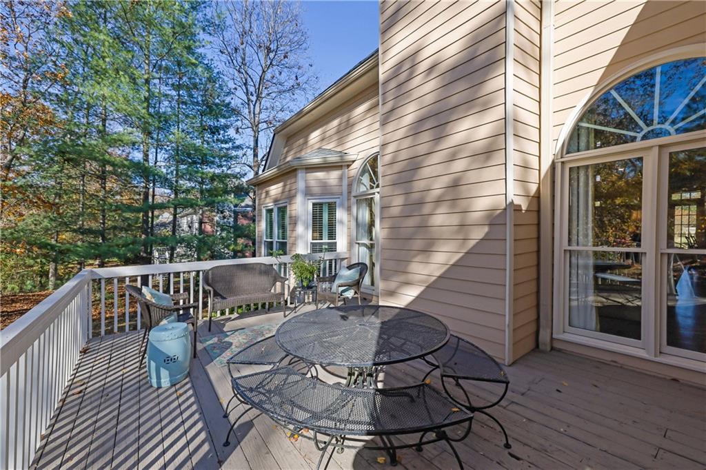 345 Devereux Downs