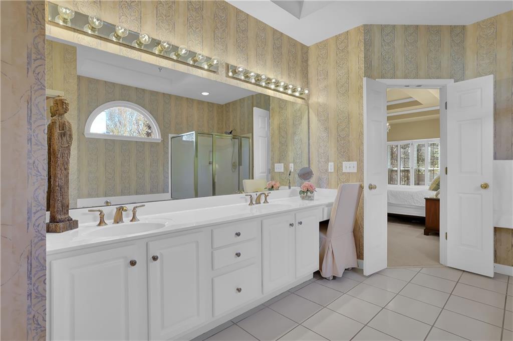 345 Devereux Downs