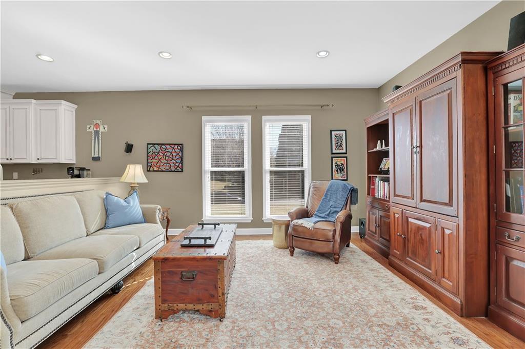 345 Devereux Downs