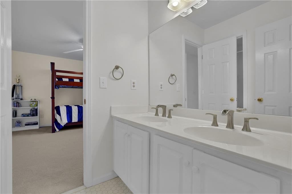 345 Devereux Downs