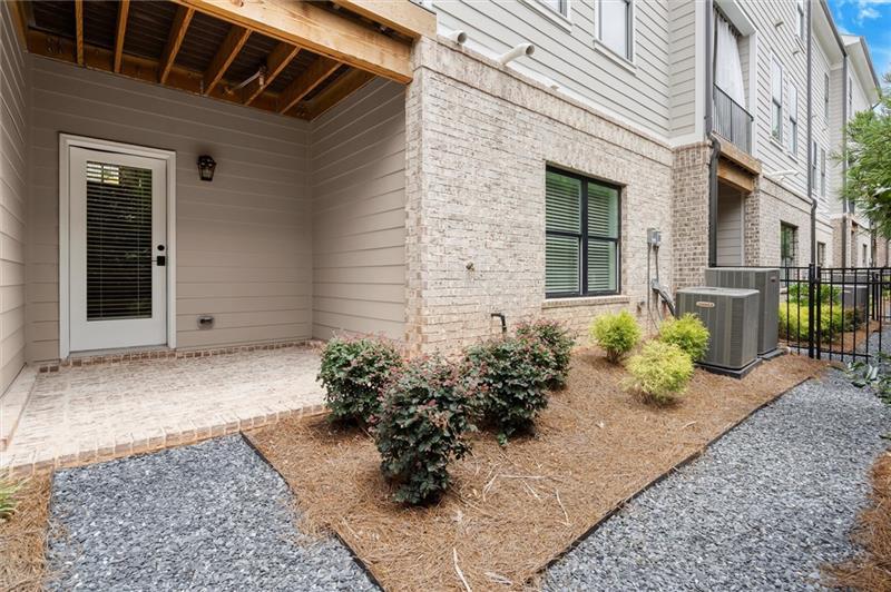 195 Briscoe Way