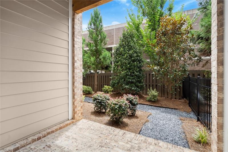 195 Briscoe Way