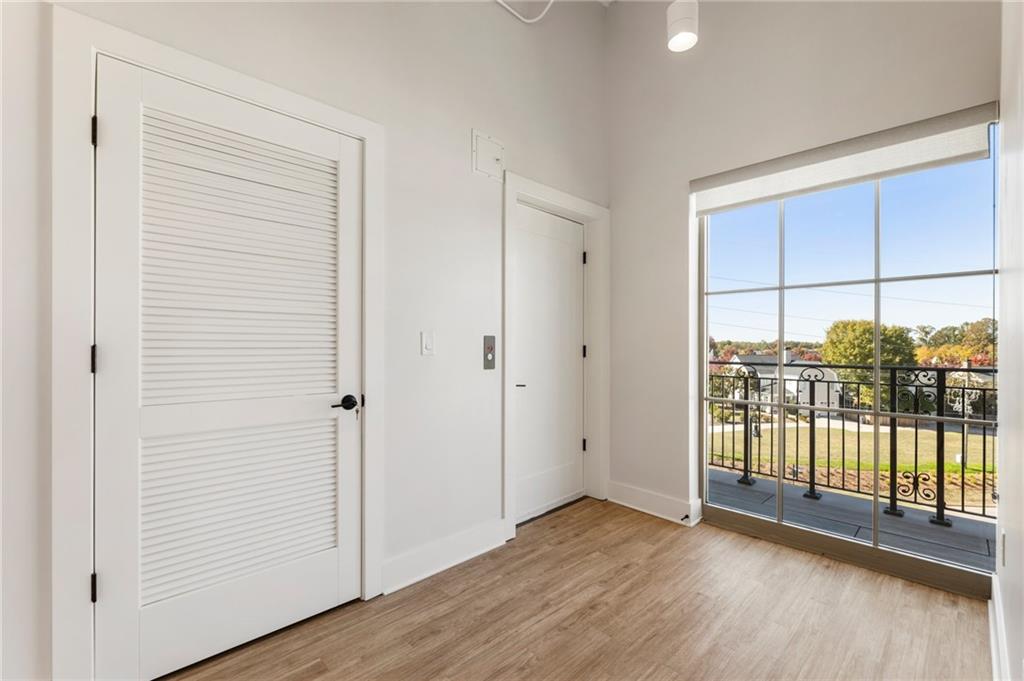 1880 Heritage Walk Unit O-201