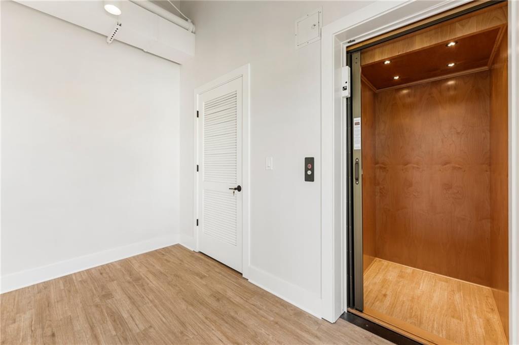 1880 Heritage Walk Unit O-201