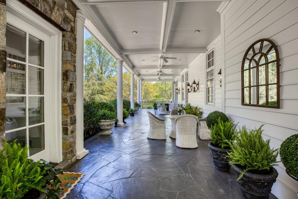 1095 Stonegate Court