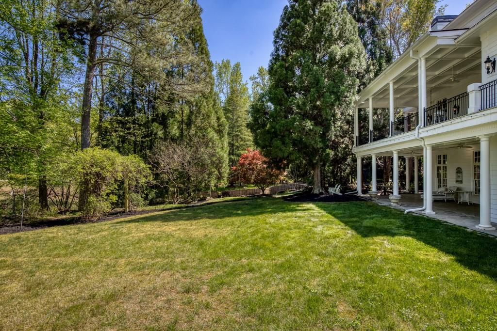 1095 Stonegate Court