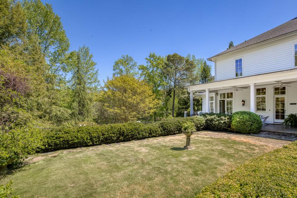 1095 Stonegate Court