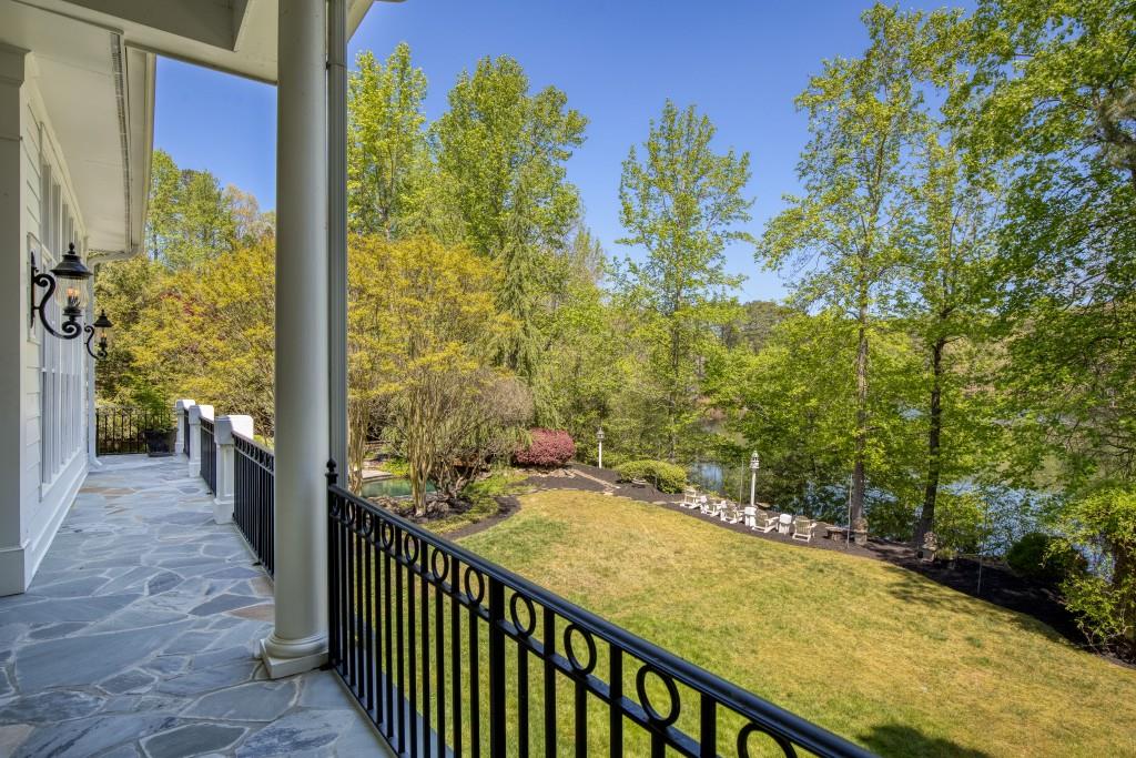 1095 Stonegate Court