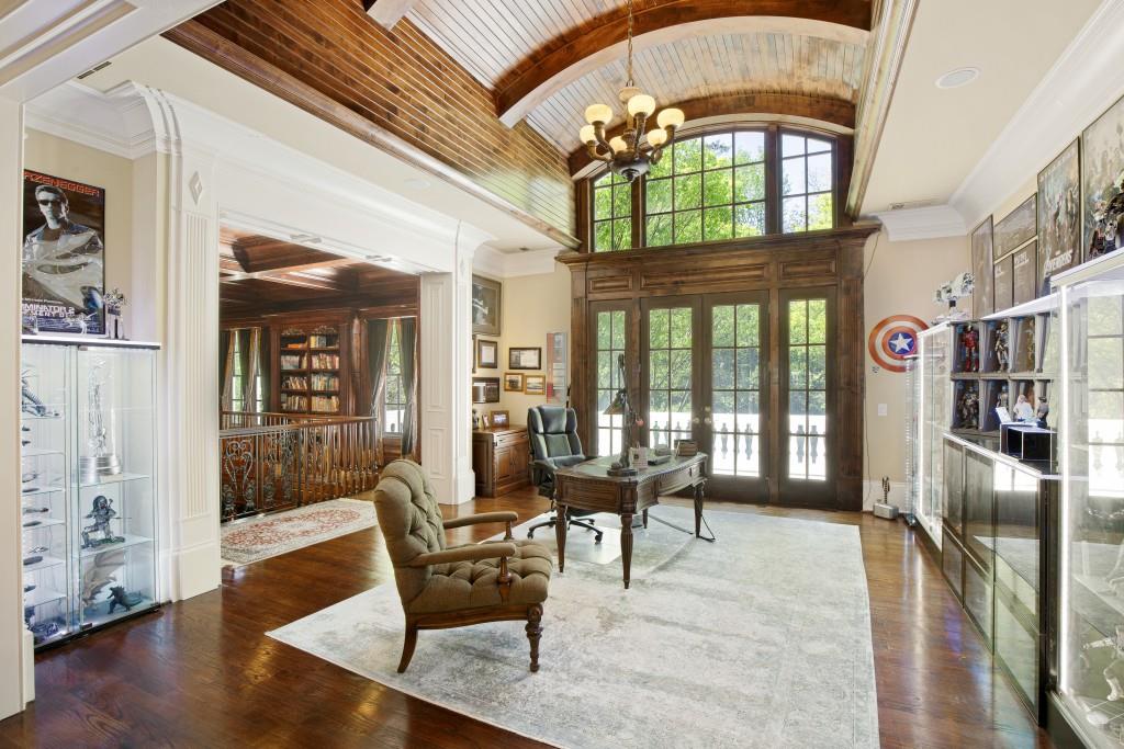 1095 Stonegate Court