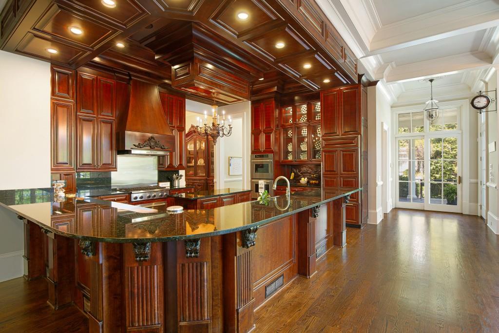 1095 Stonegate Court