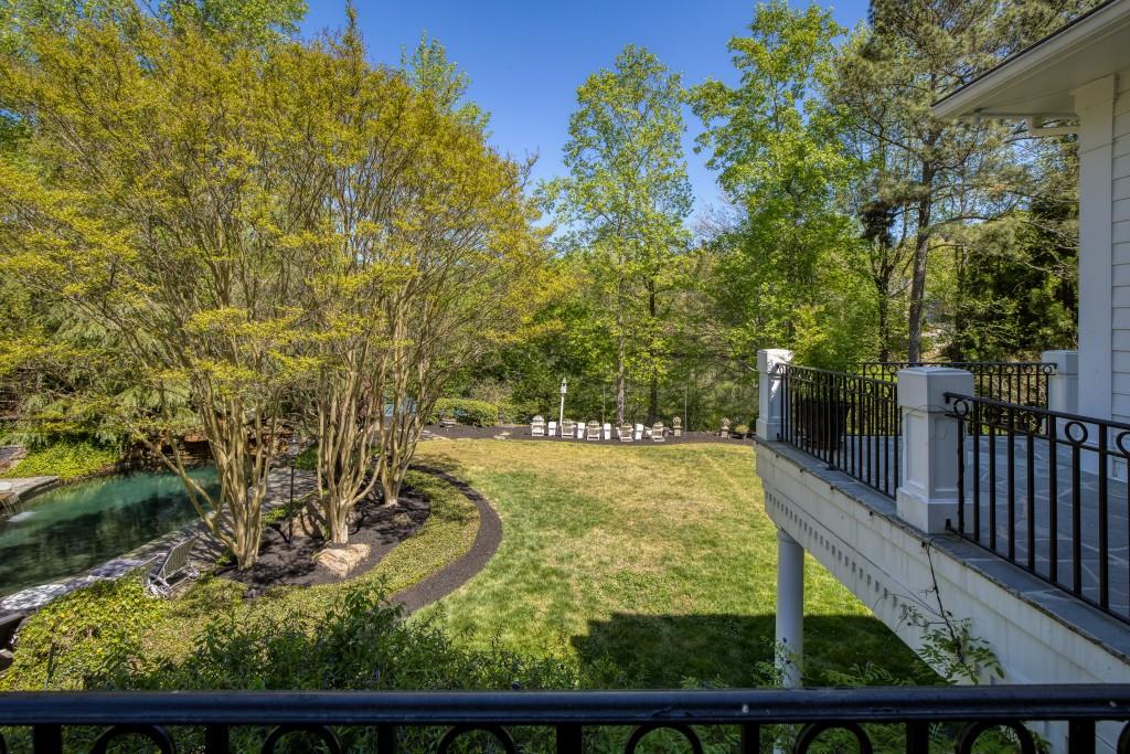 1095 Stonegate Court
