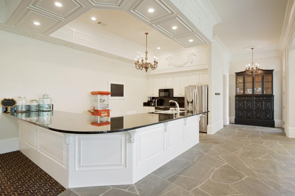 1095 Stonegate Court