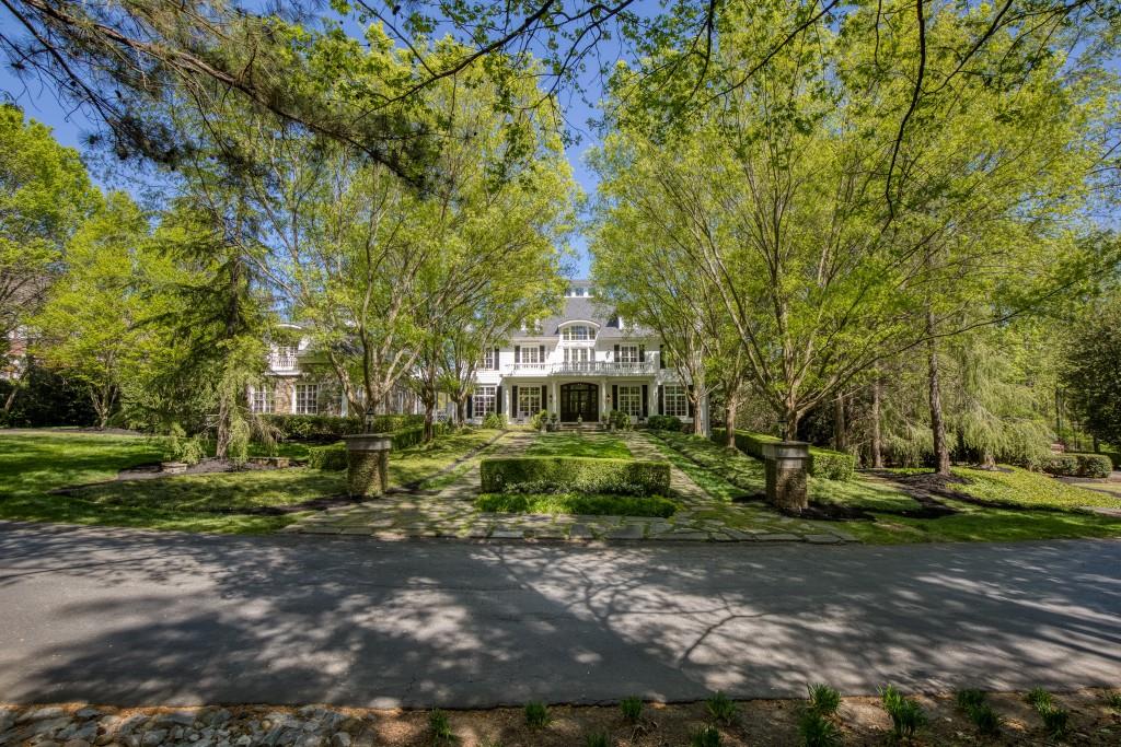 1095 Stonegate Court