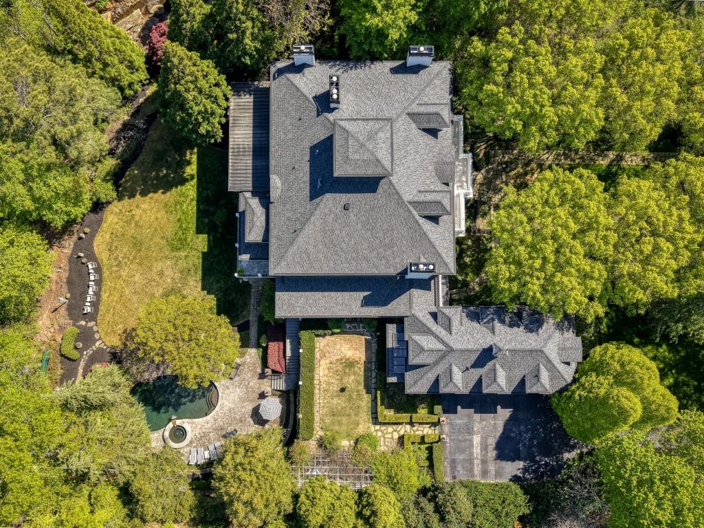 1095 Stonegate Court
