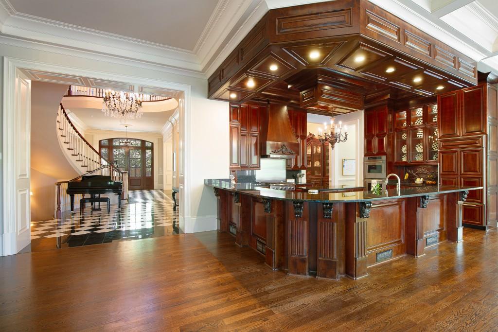1095 Stonegate Court