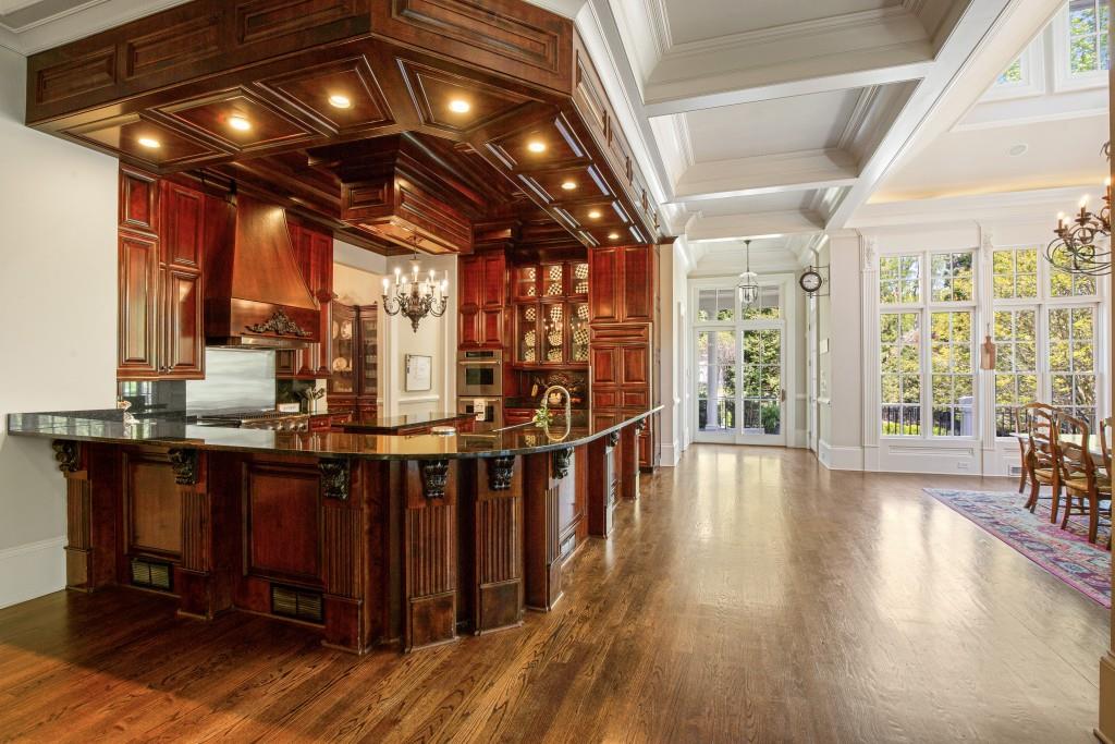 1095 Stonegate Court