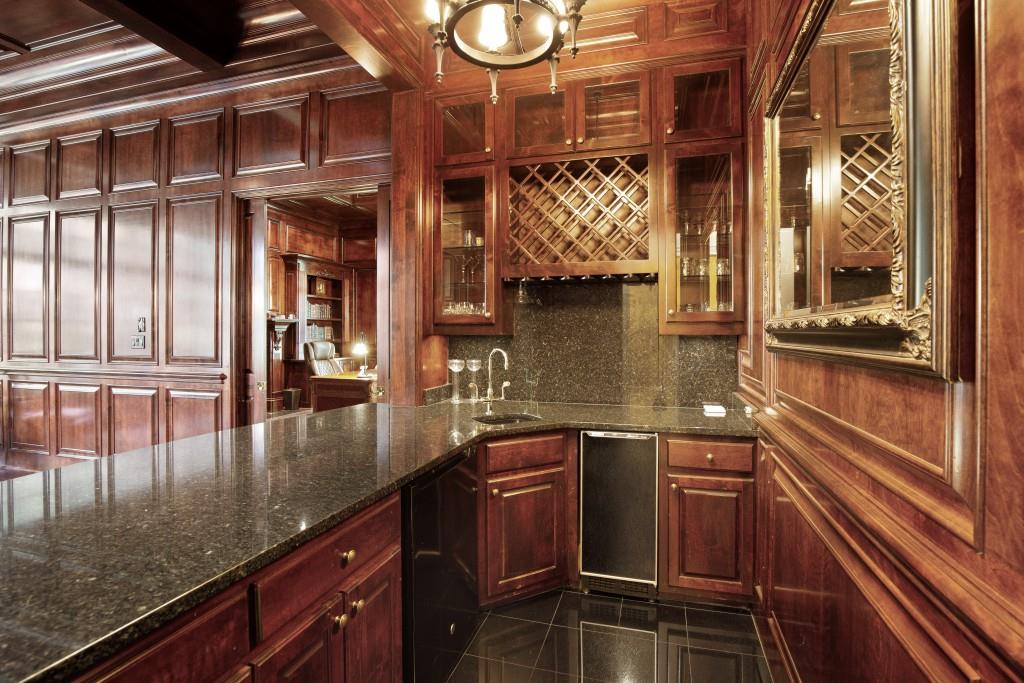 1095 Stonegate Court