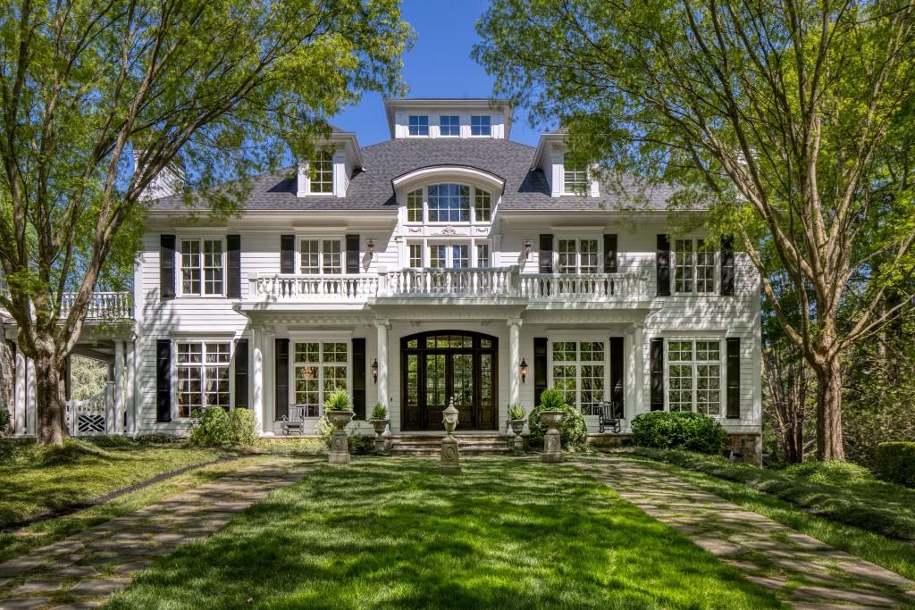 1095 Stonegate Court