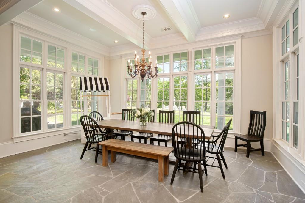 1095 Stonegate Court