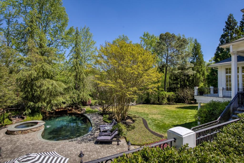 1095 Stonegate Court