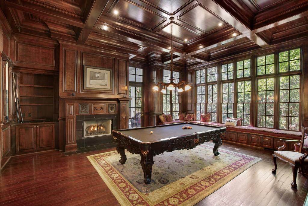 1095 Stonegate Court