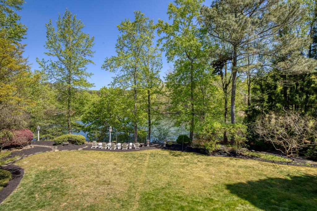 1095 Stonegate Court