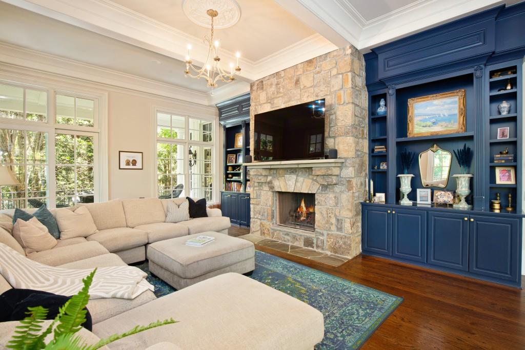 1095 Stonegate Court