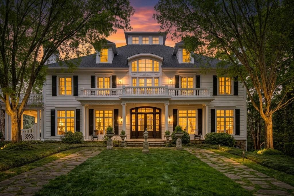 1095 Stonegate Court