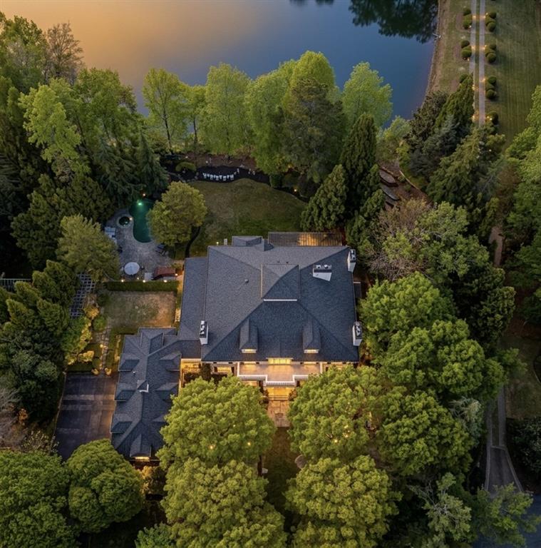 1095 Stonegate Court