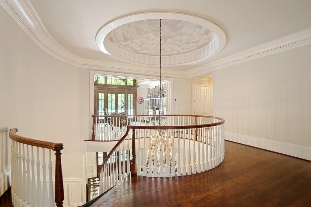 1095 Stonegate Court