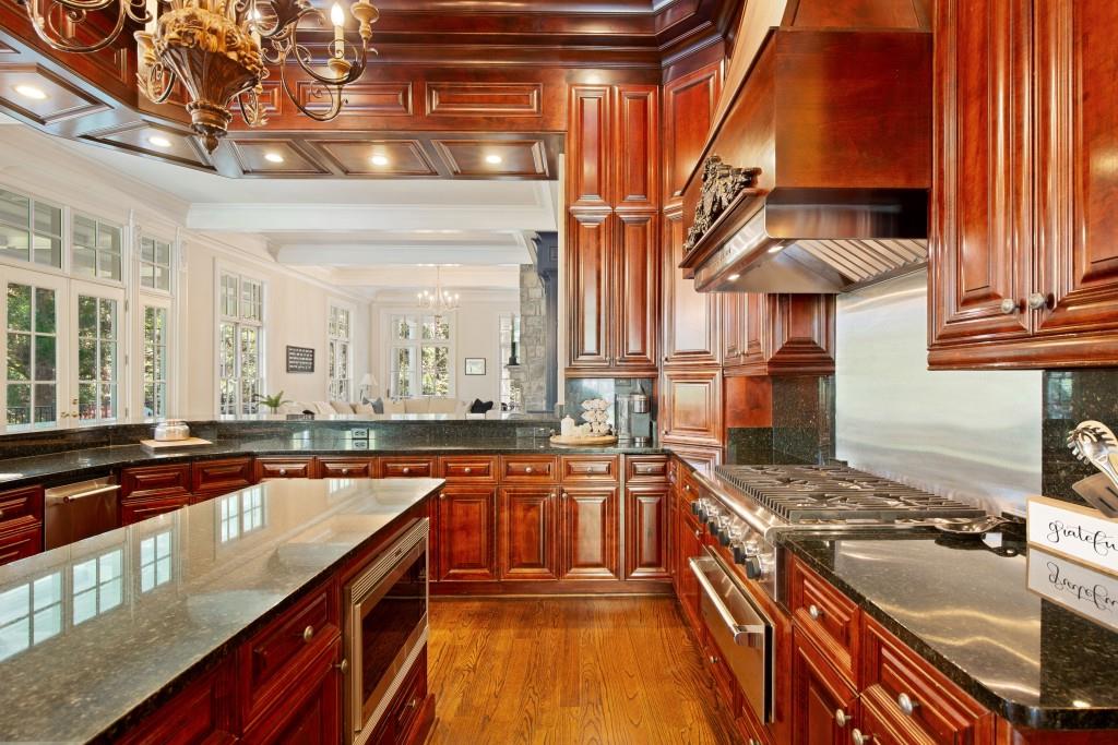 1095 Stonegate Court