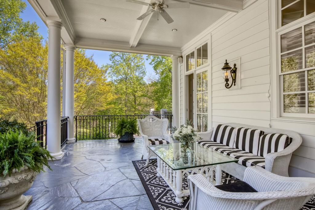 1095 Stonegate Court