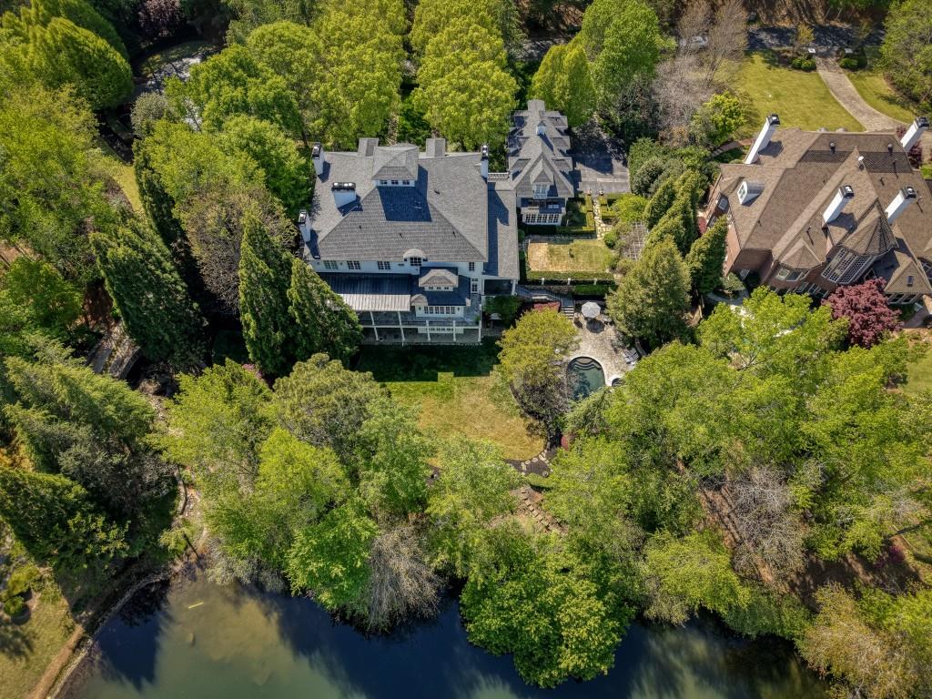 1095 Stonegate Court