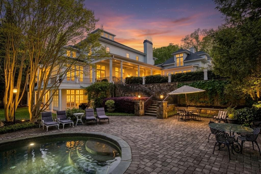 1095 Stonegate Court