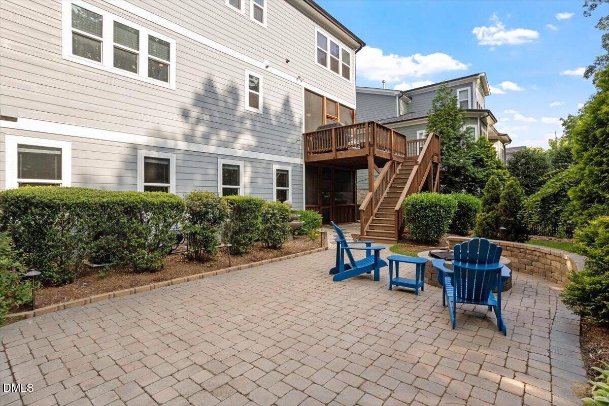 8029 Rosemont Parkway