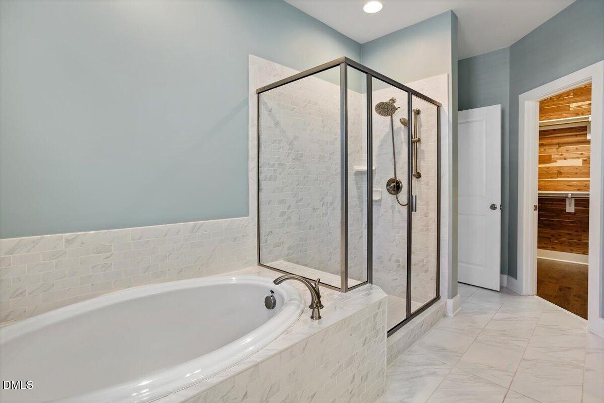 8029 Rosemont Parkway