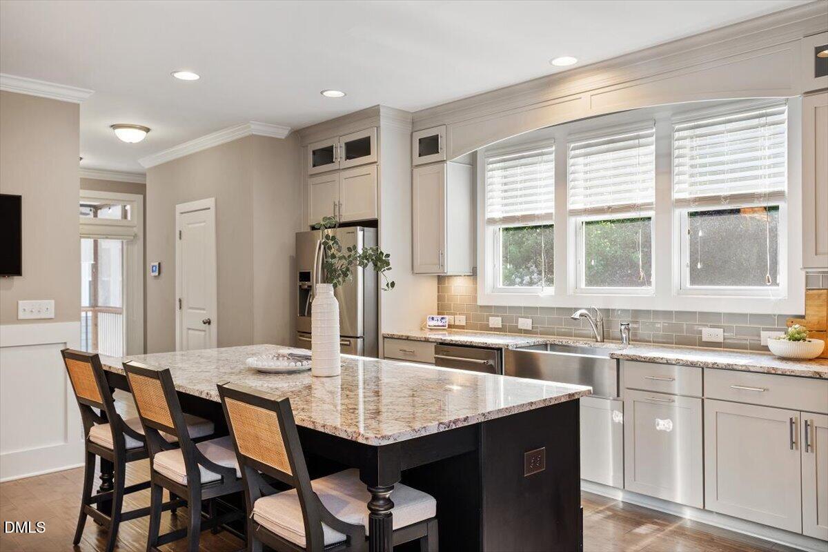 8029 Rosemont Parkway