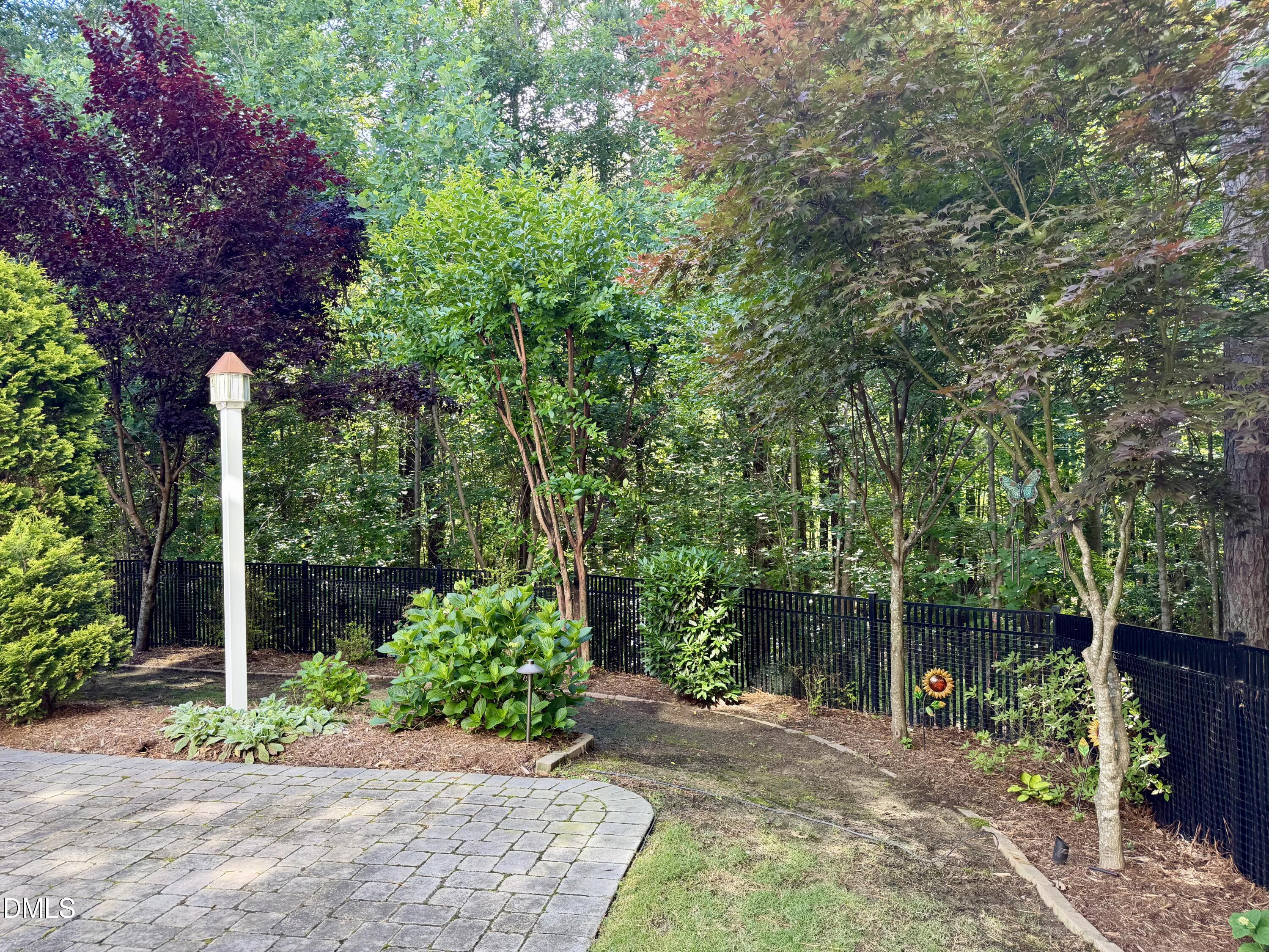 8029 Rosemont Parkway