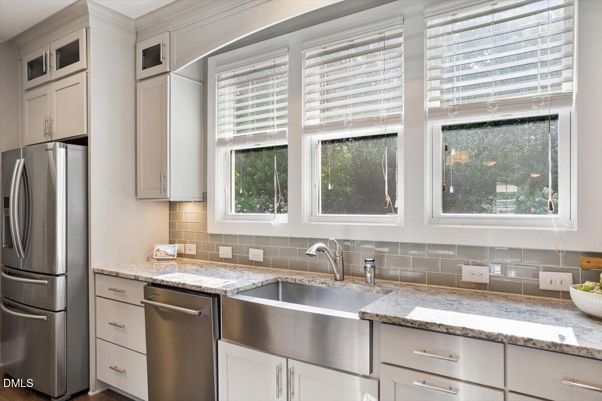 8029 Rosemont Parkway