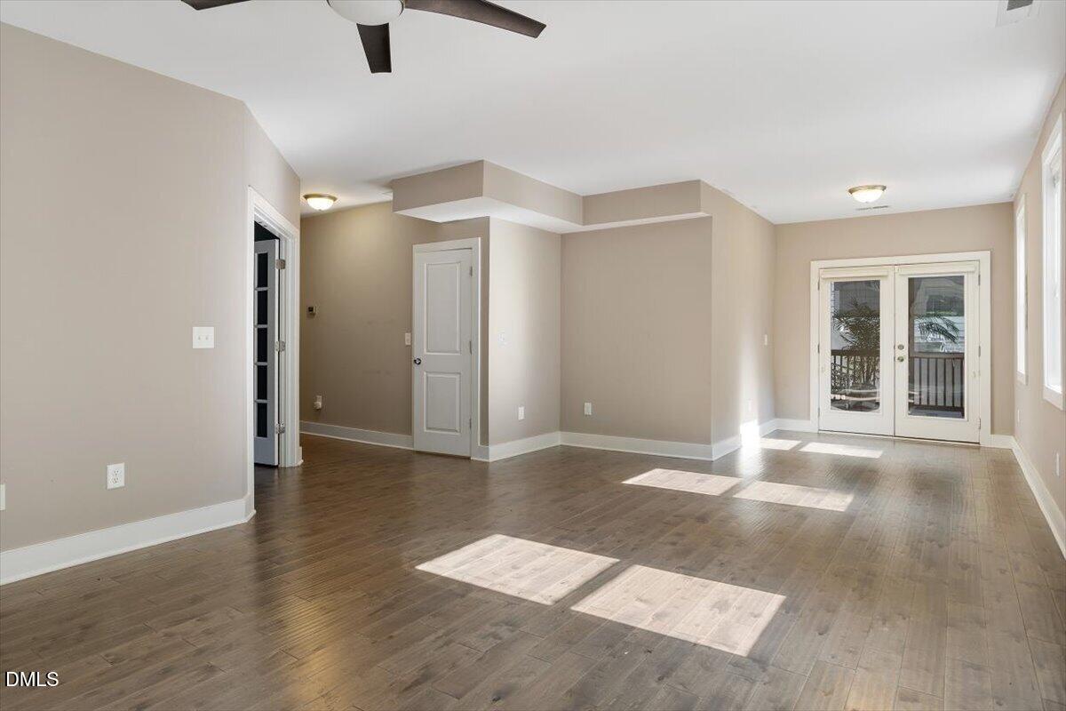 8029 Rosemont Parkway