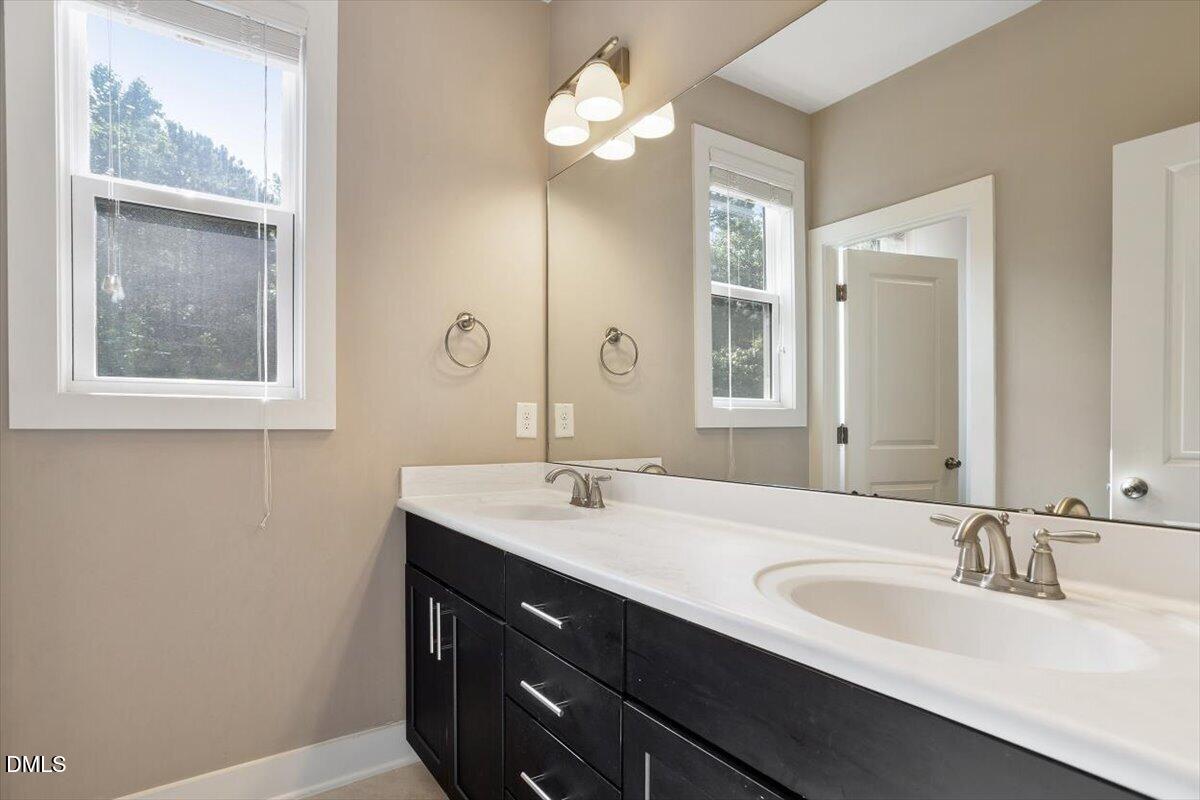 8029 Rosemont Parkway