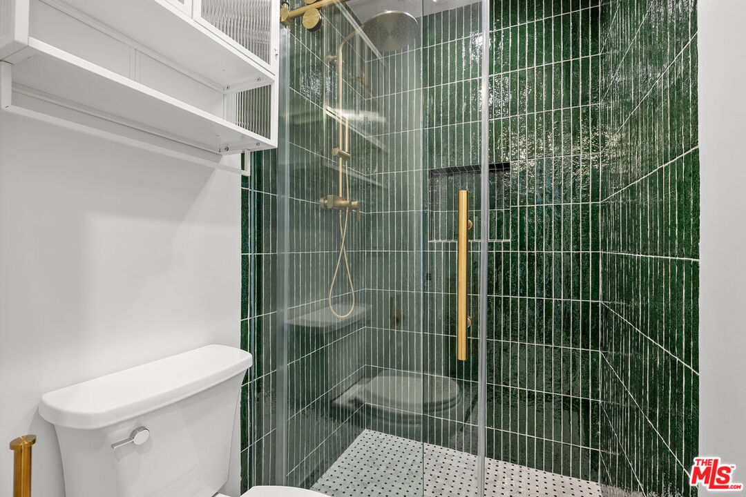 839 Westmount Dr