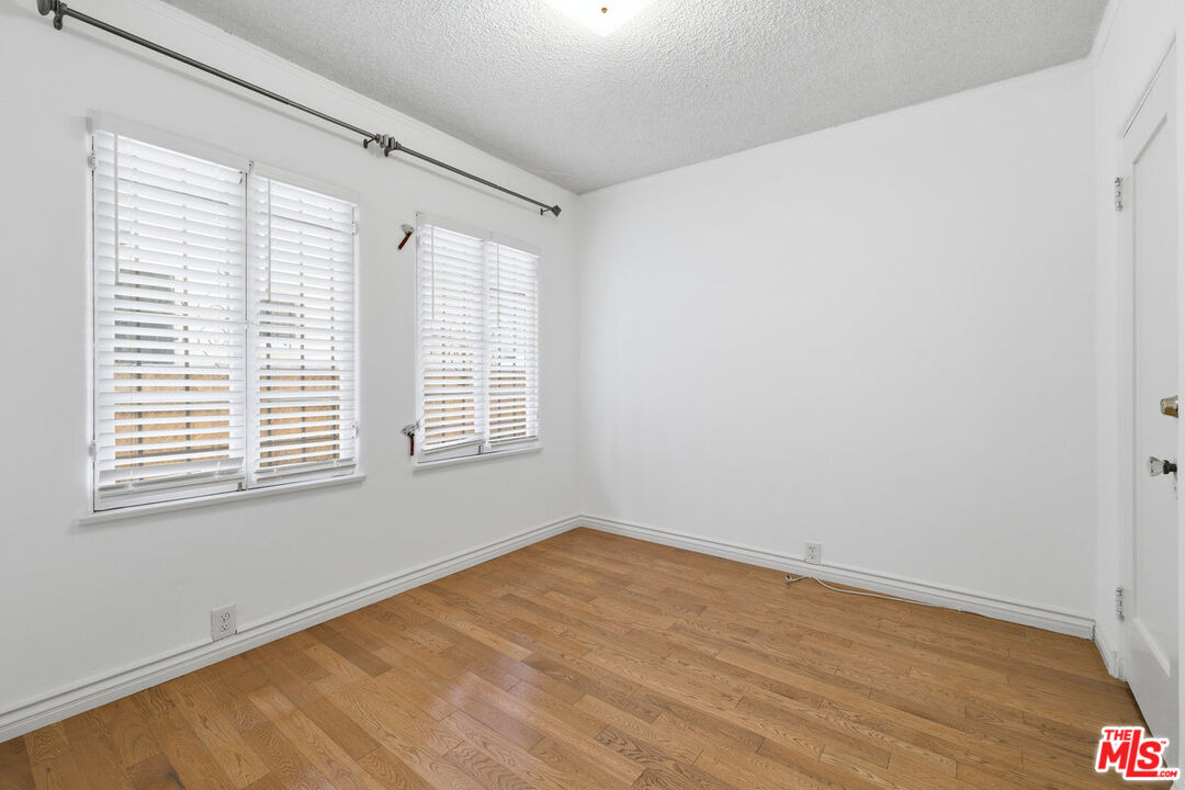 1141 S Shenandoah St