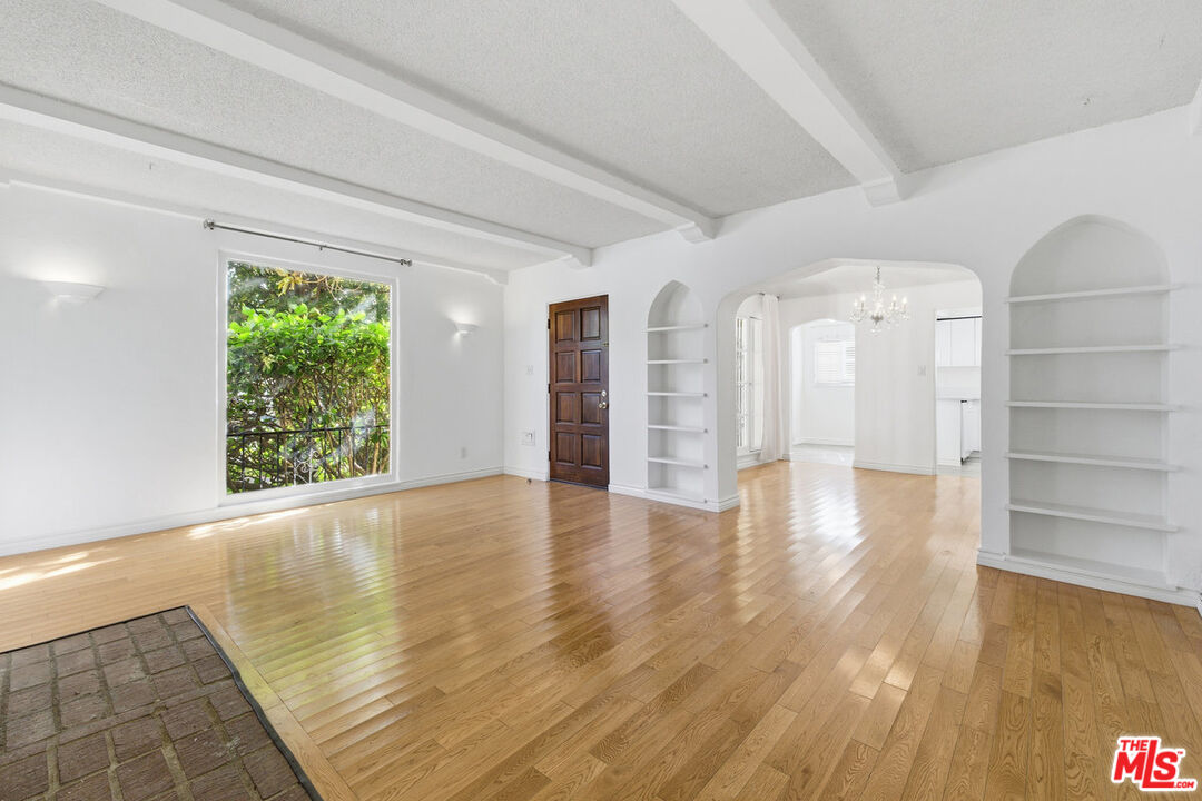 1141 S Shenandoah St