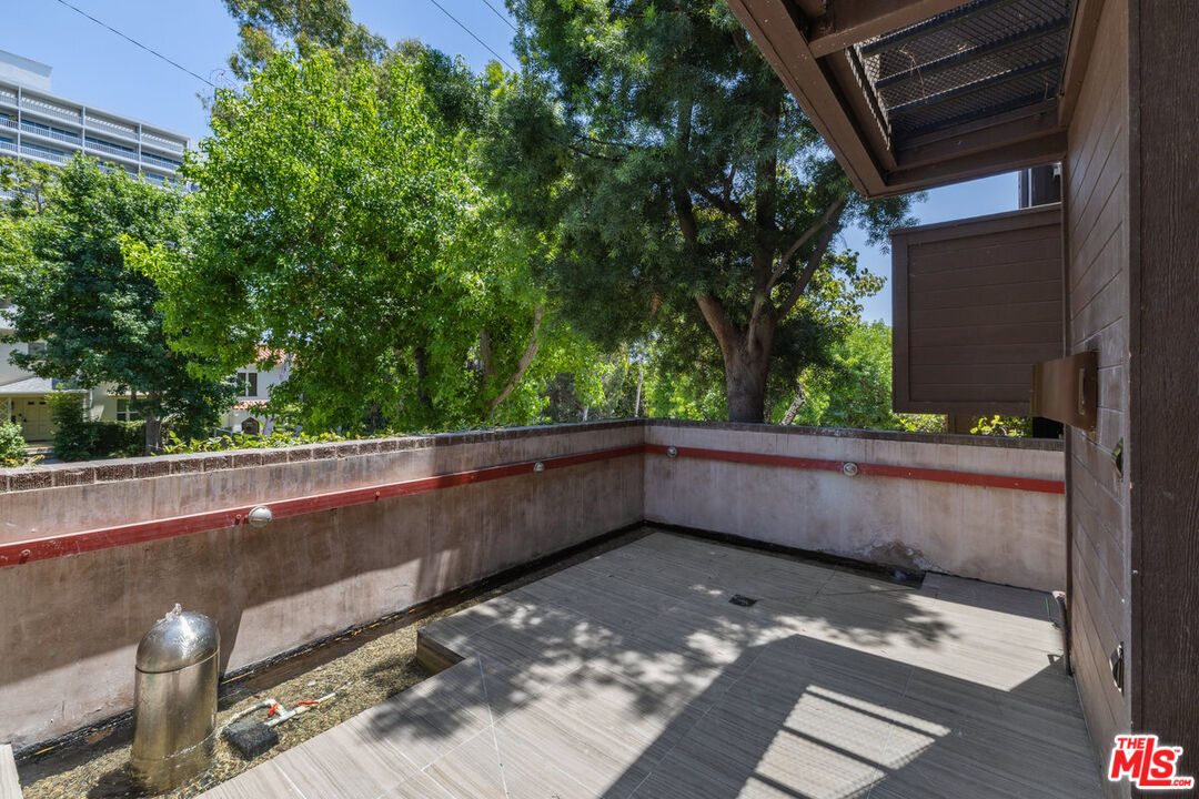 1033 Carol Dr Unit: T4