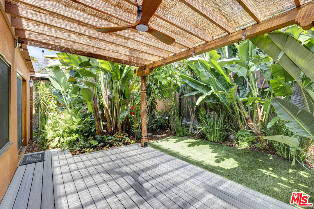 1138 Poinsettia Pl
