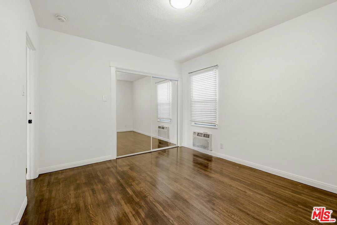 8415 Rosewood Ave