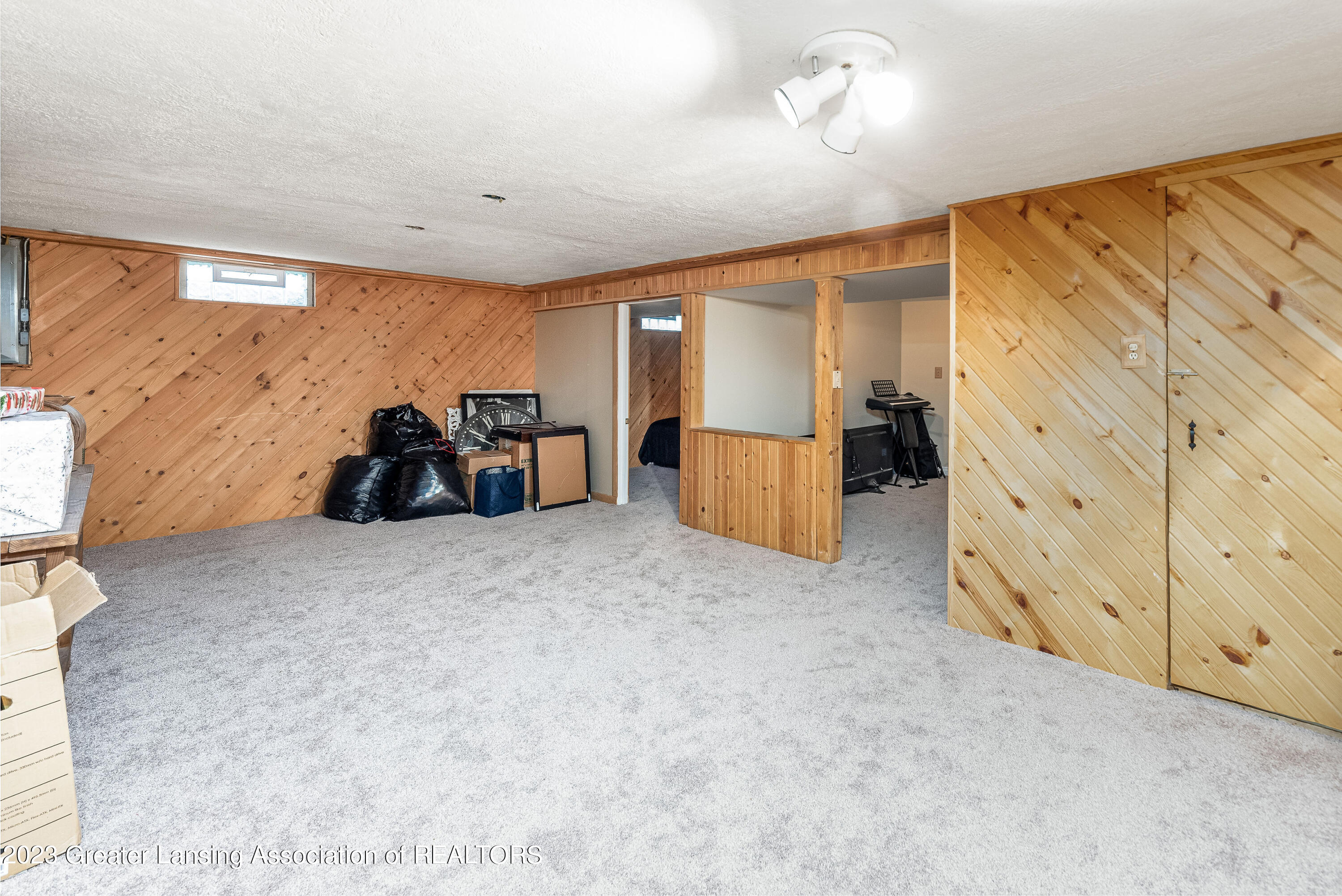 1225 Schavey Road